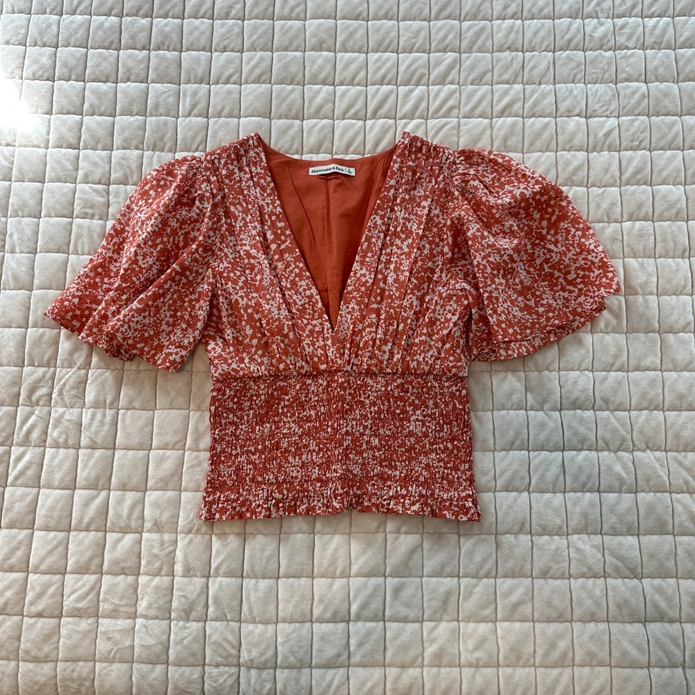 Abercrombie Flutter Sleeve Blouse
